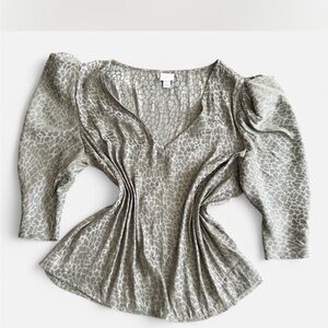 Elegant Green Women's Top